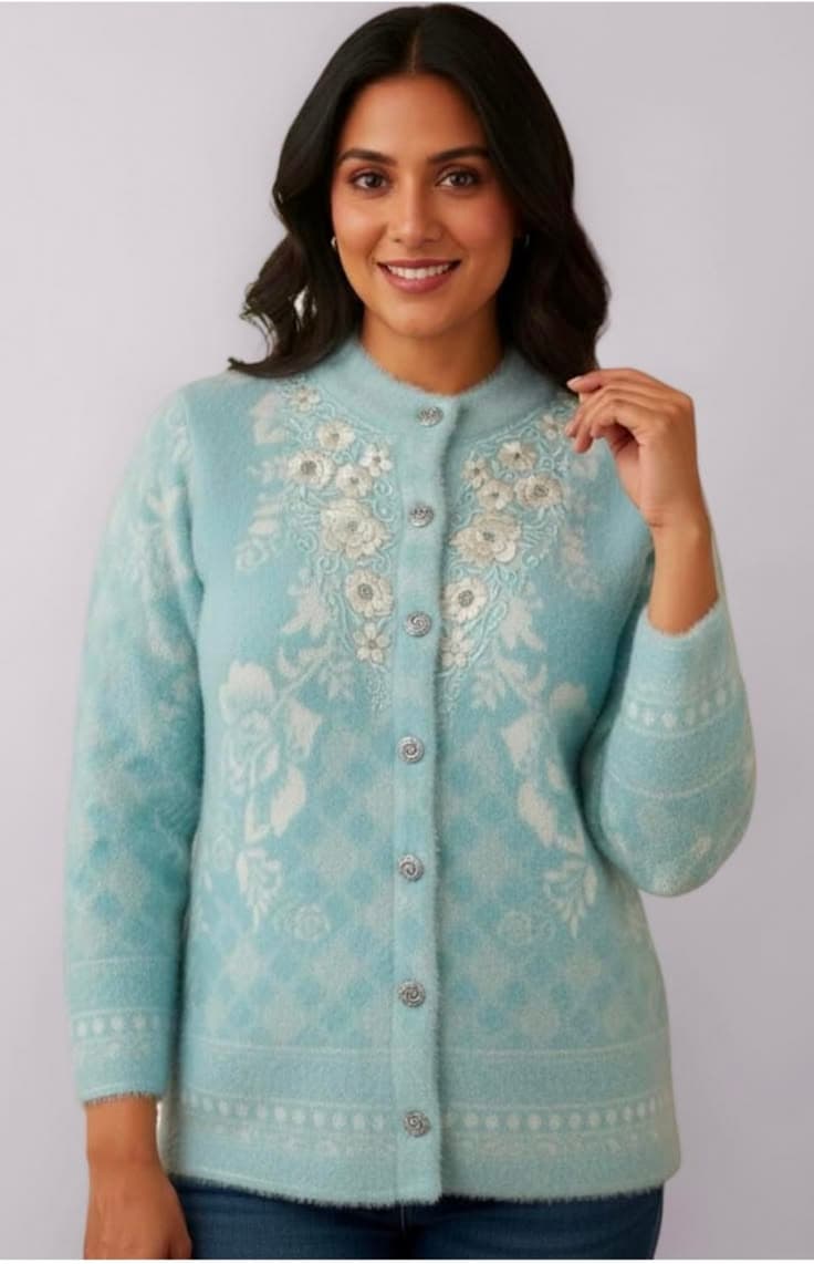 Women's woolen round-neck sweater for winter rental
